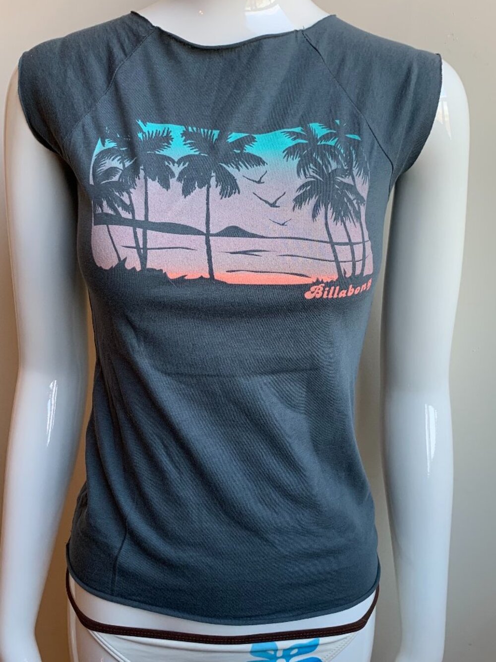 Billabong BLUE CRUSH Vintage RARE gray scenic palm tree print fitted t-shirt top
